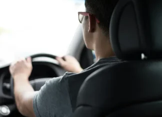 10 Tips Cara Menjaga Agar Tidak Mengantuk Saat Berkendara