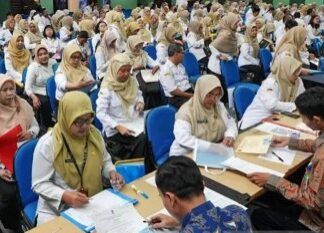 DPR Janji Tingkatkan Kesejahteraan Guru Usai Perbaikan Status Kepegawaian