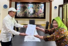 MPR Serahkan Undangan Sidang Tahunan ke Jokowi